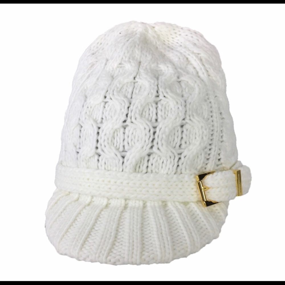 Cable Knit Brimmed Beanie
